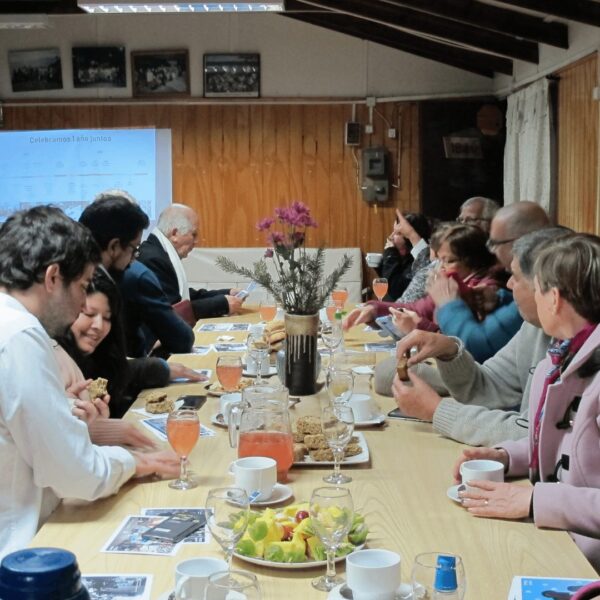 Once comunitaria y presentación del plan de re-diseño del Barrio San Eugenio