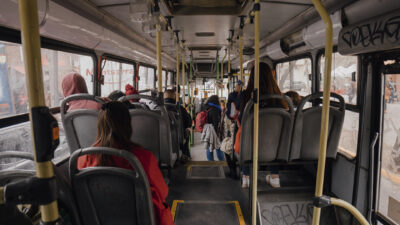 Jarrett Walker: “No debemos aceptar que alguien tenga que pasar 90 minutos en el transporte”