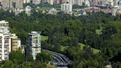 Carencia de parques en Santiago: La fuerte desigualdad en áreas verdes que afecta a las comunas más vulnerables