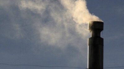 Especialista CEDEUS y contaminación del aire: “Hay un problema en la calidad de las viviendas y los barrios”