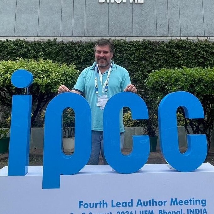 Jorge Gironás en cumbre por cambio climático